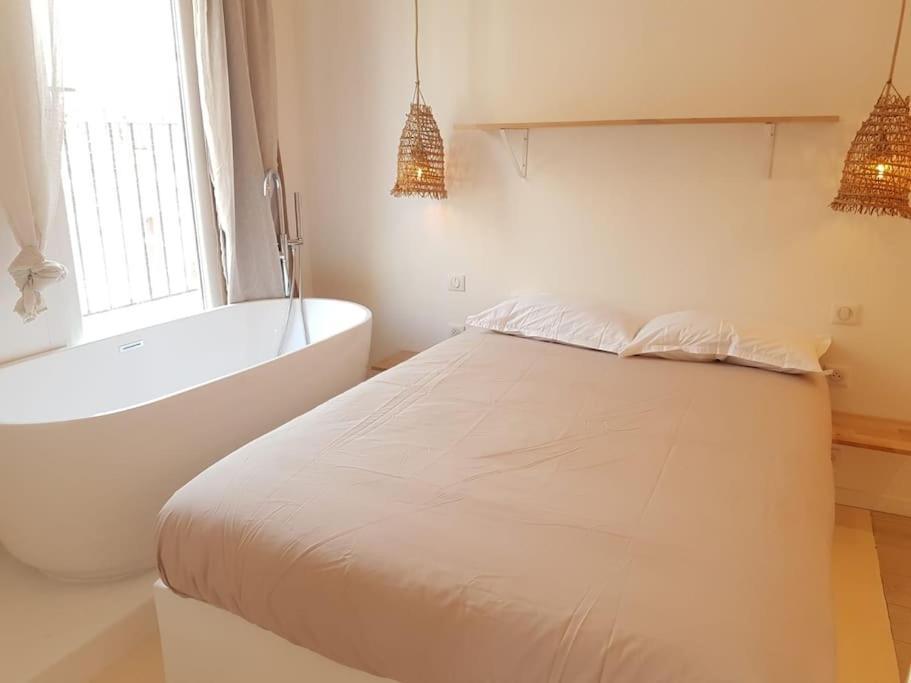 Lafrenchcasa Canebiere Marseille Bagian luar foto