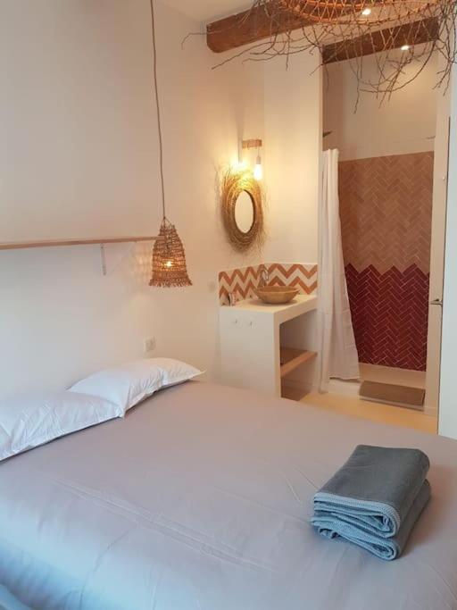 Lafrenchcasa Canebiere Marseille Bagian luar foto